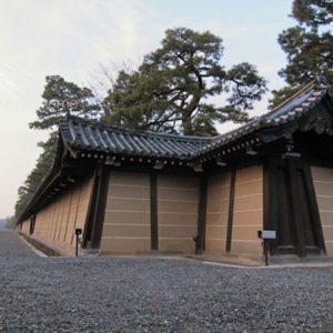 京都御所の築地塀